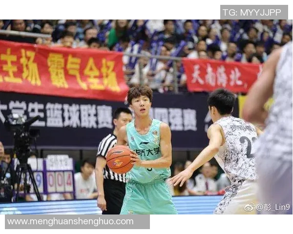 重庆篮球队以92分领跑冠军赛积分榜展现强劲实力与团队协作