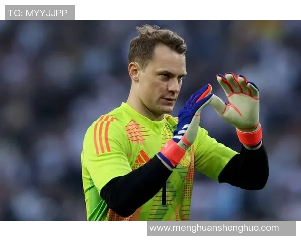 足球明星曾遭遇骨折伤痛的经历与复出之路揭秘